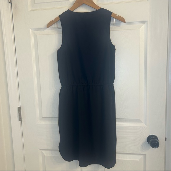 Athleta Black Mini Dress Perfect for Any Occasion - Picture 4 of 4